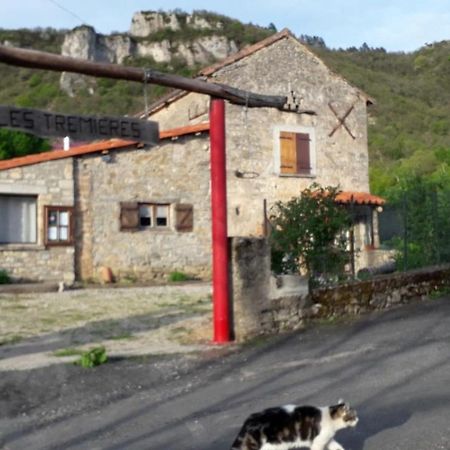 Les Tremieres Bed & Breakfast Saint-Paul-des-Fonts Eksteriør bilde