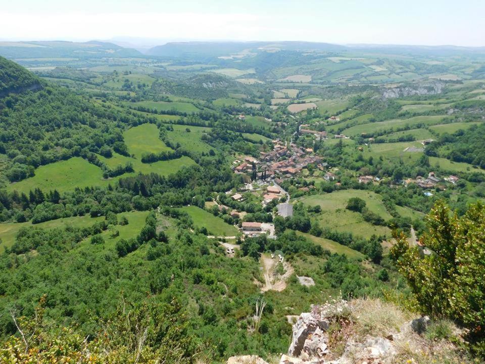 Les Tremieres Bed & Breakfast Saint-Paul-des-Fonts Eksteriør bilde